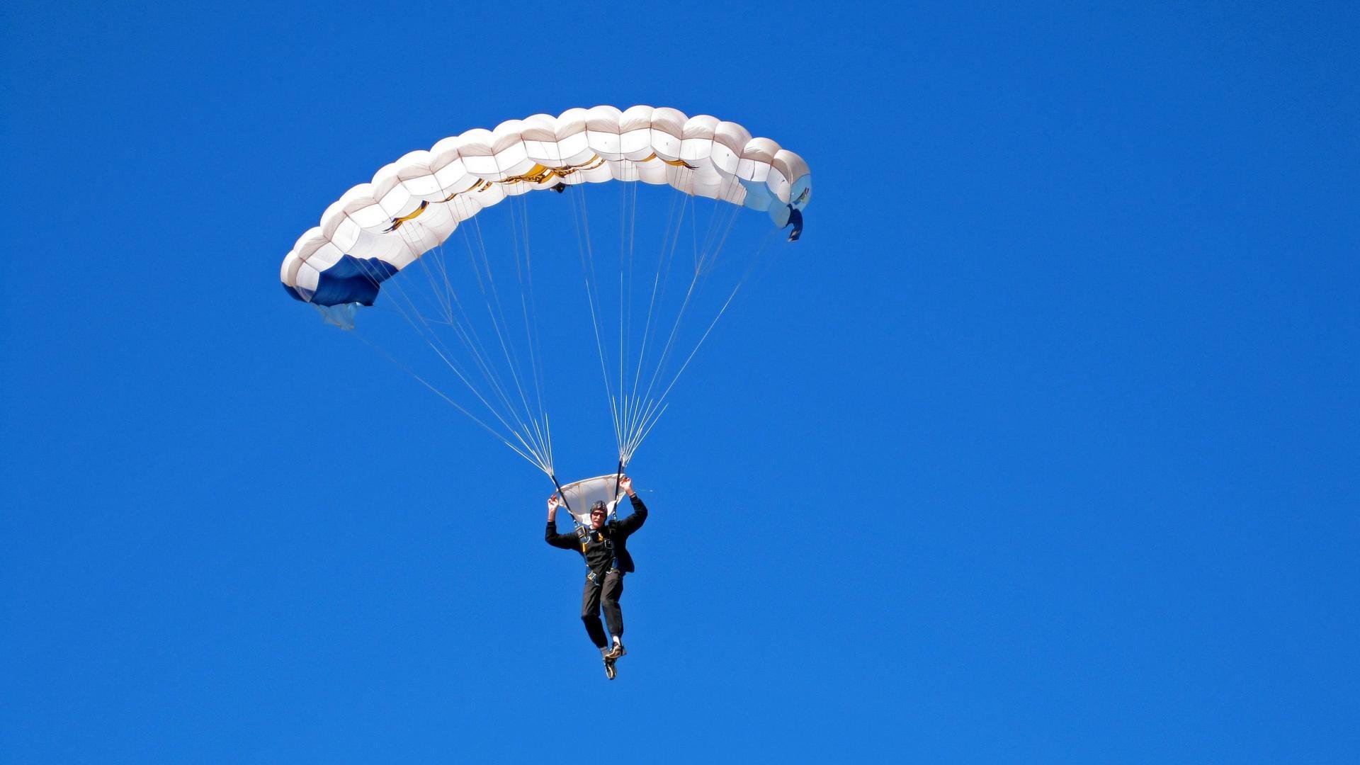 【比赛现场直击】冠军运动员的临场应变能力，运动员进场展示